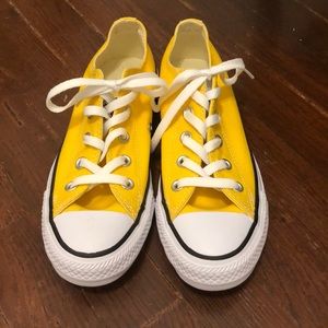 Yellow Converse | Size 6